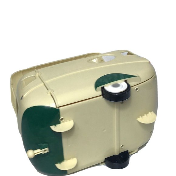 Calico Critters Caravan Family Camper 2018 Cream Green Model #CC2134 - Picture 3 of 14